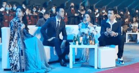 楊冪與天佑的最新消息，星光璀璨，引領(lǐng)潮流